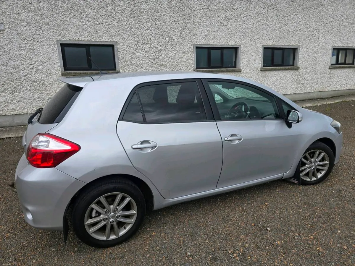 2011 TOYOTA AURIS 1.4 D4D DIESEL - Image 4