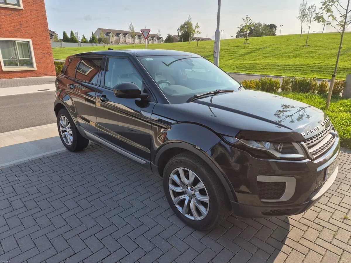2017 Range Rover Evoque SE 2.0D - Image 1