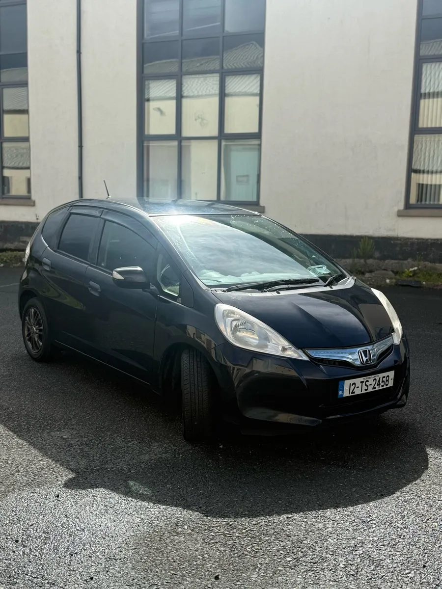Honda fit 2012 - Image 2