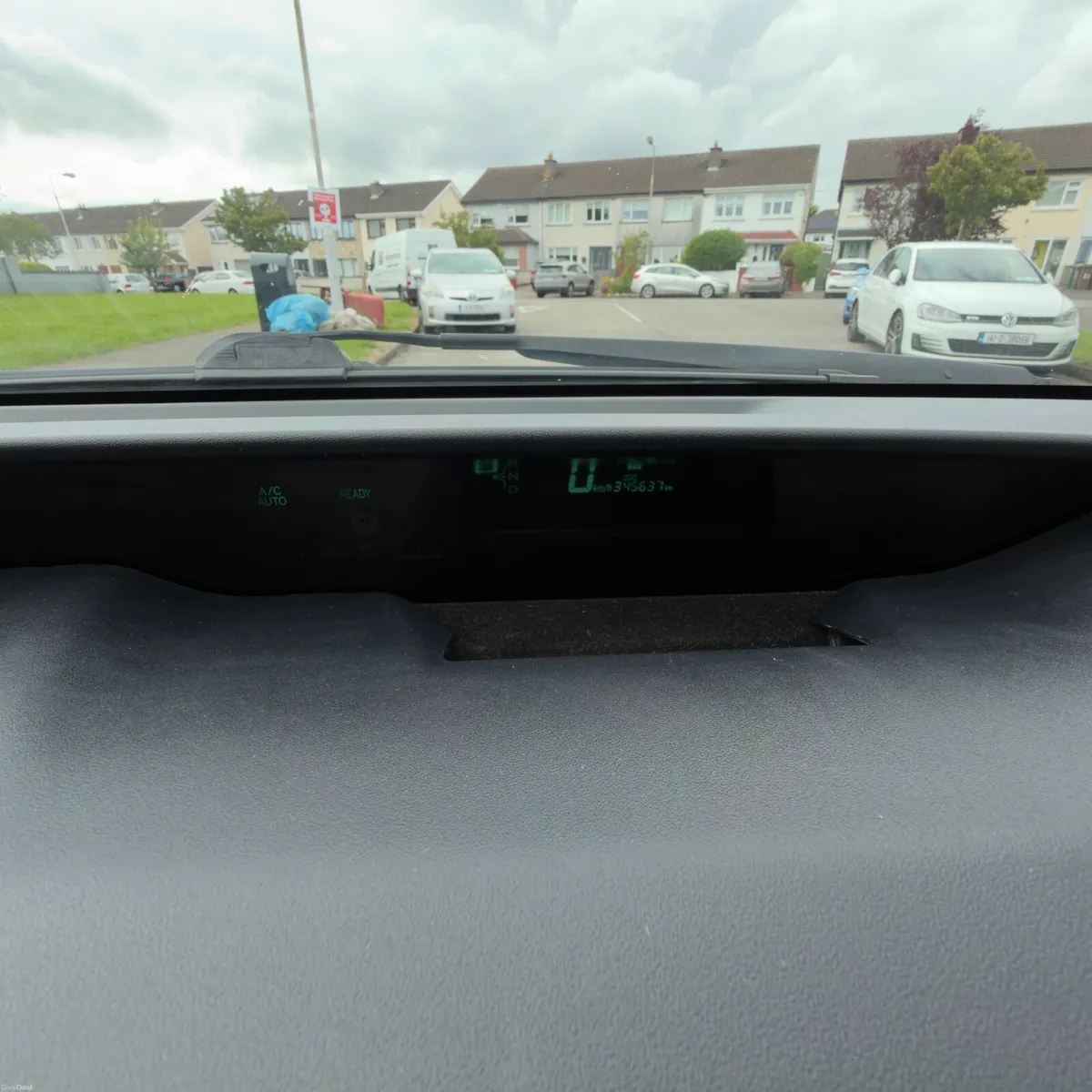 Toyota Prius 2008 1.5 Hybrid + LPG (Gas) - Image 2