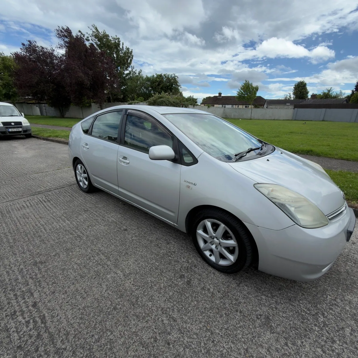 Toyota Prius 2008 1.5 Hybrid + LPG (Gas) - Image 3