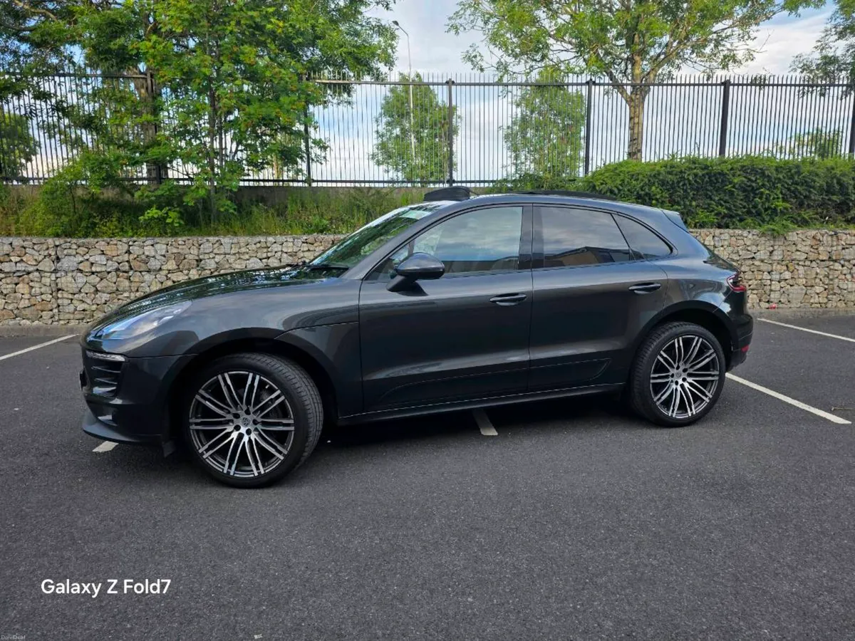 2018 Porsche Macan S 2.0 Turbo 4 Wheel Drive - Image 2