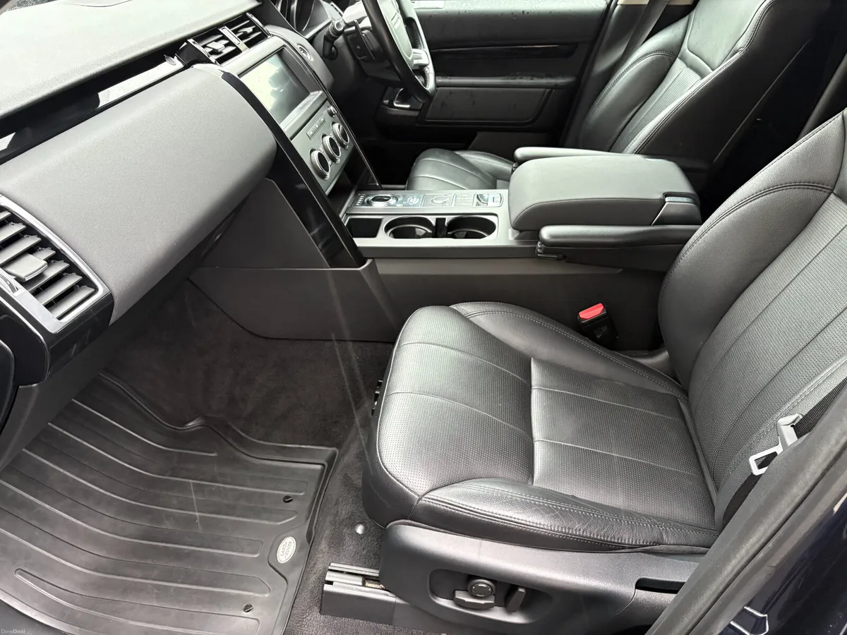192 Land Rover Discovery 3.0 SDV6 SE 306PS Comm - Image 6