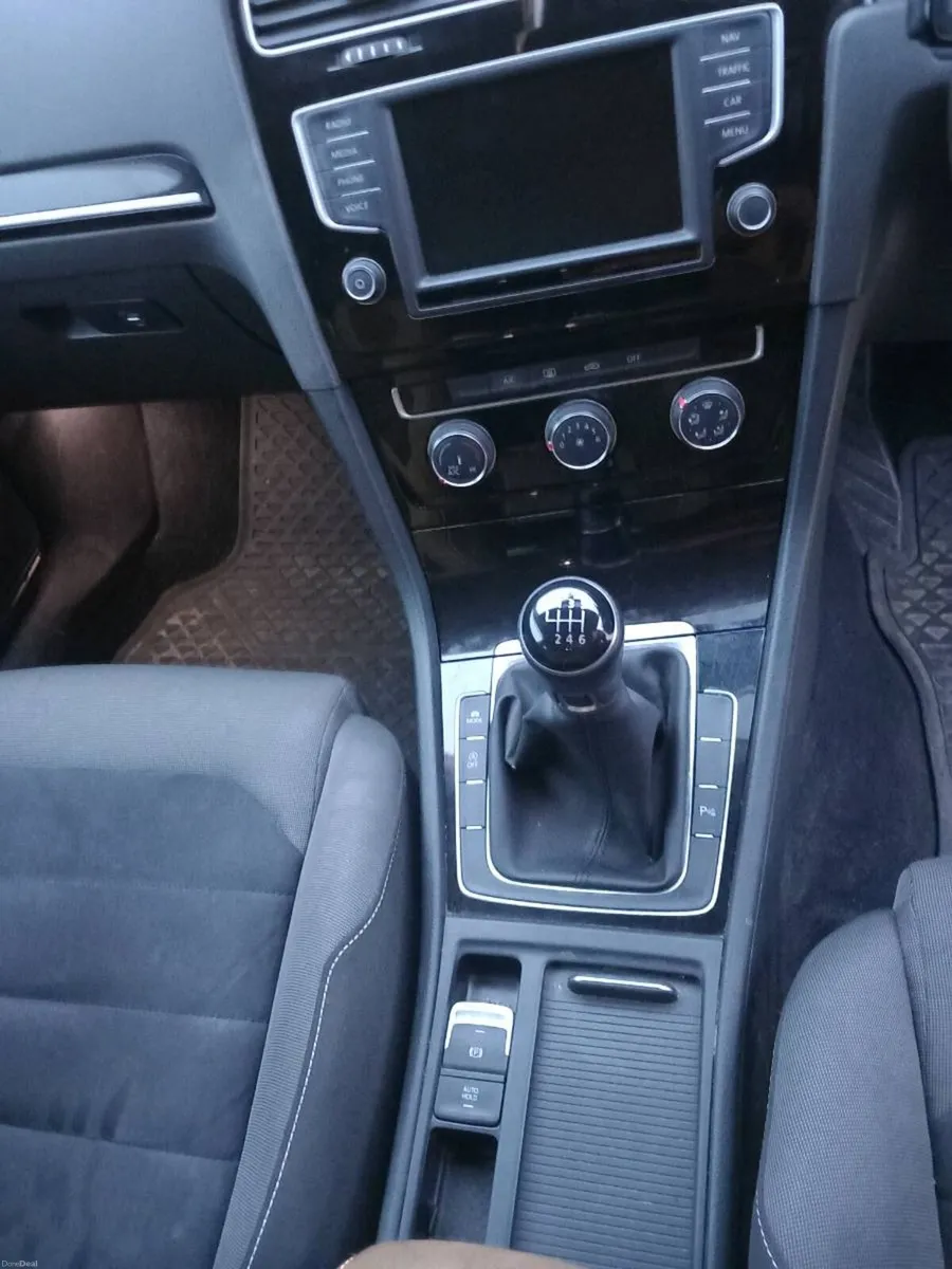 Volkswagen Golf - Image 3