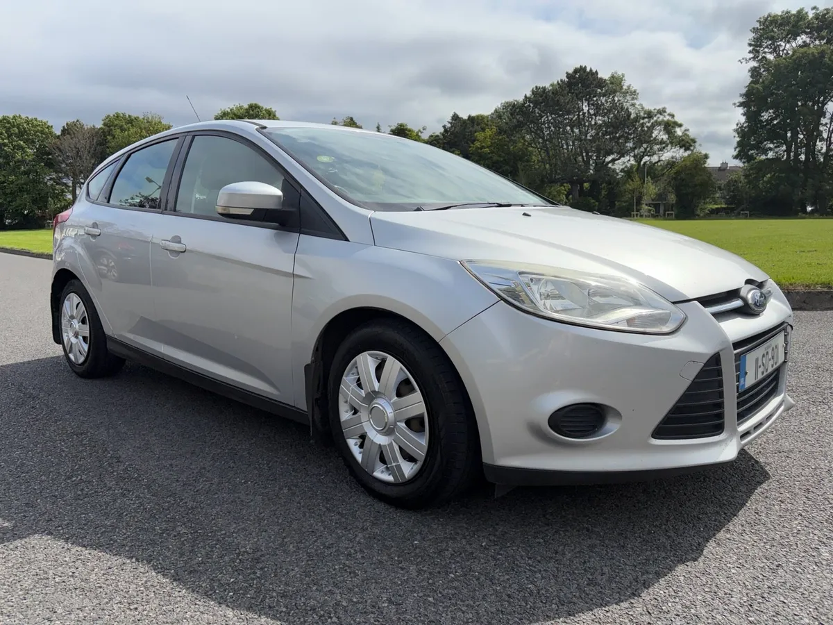 11 Ford Focus Nct 03/27 - Image 2