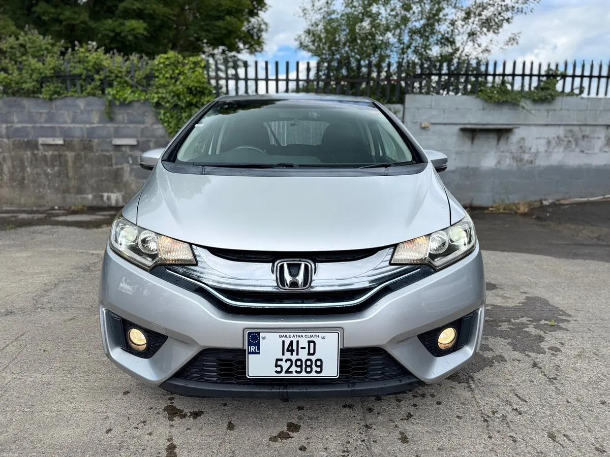 2014 HONDA FIT. NEW NCT. SPOTLESS. AUTO 1.5L - Image 2