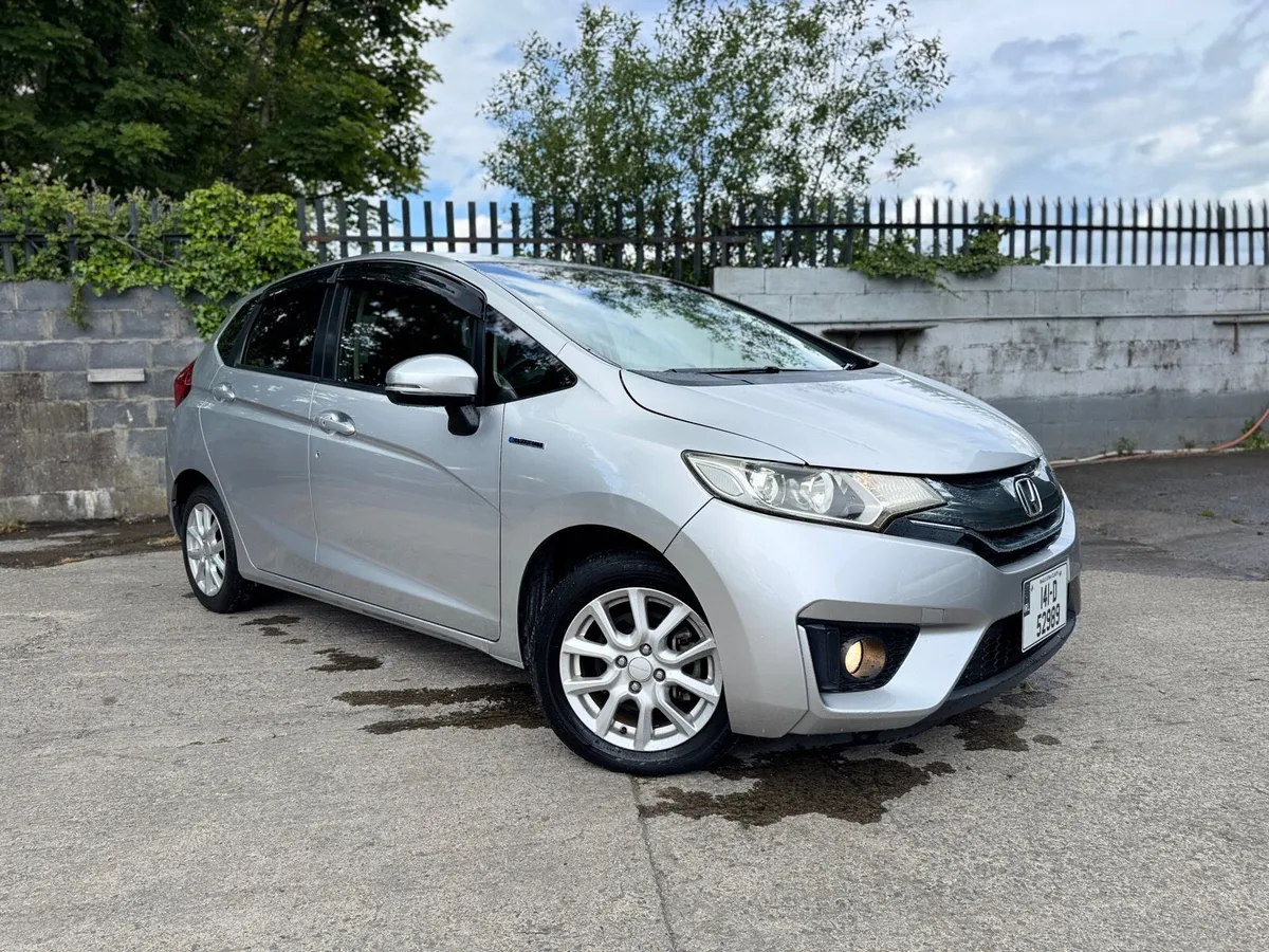 2014 HONDA FIT. NEW NCT. SPOTLESS. AUTO 1.5L - Image 1
