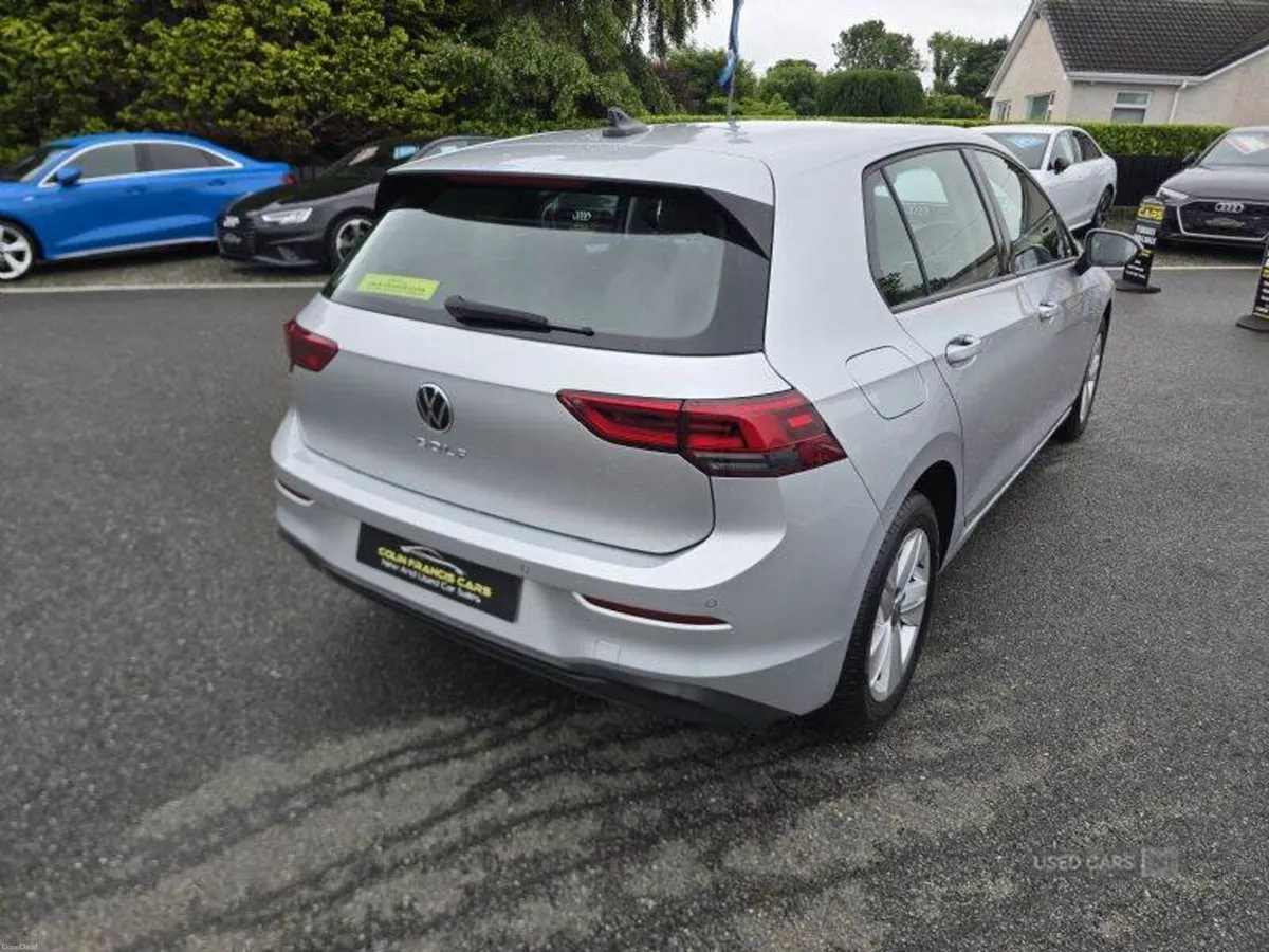 Volkswagen Golf Life - Image 4