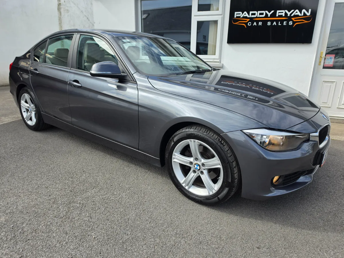 2015 BMW 318D SE Manual - Image 2