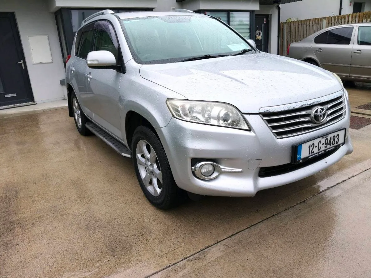 Toyota Rav4 Luna 4×4 - Image 1