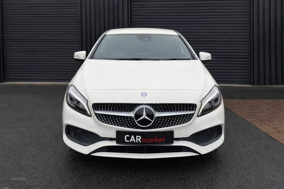 Mercedes-Benz A-Class 1.6 A180 AMG Line 7G-DCT Eur - Image 3