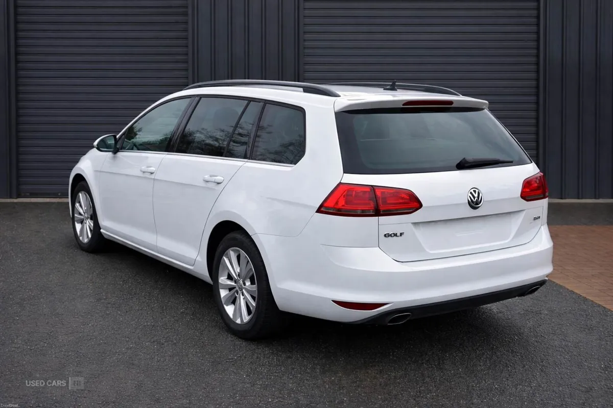 Volkswagen Golf 1.2 TSI BlueMotion Auto 5DR - Image 4