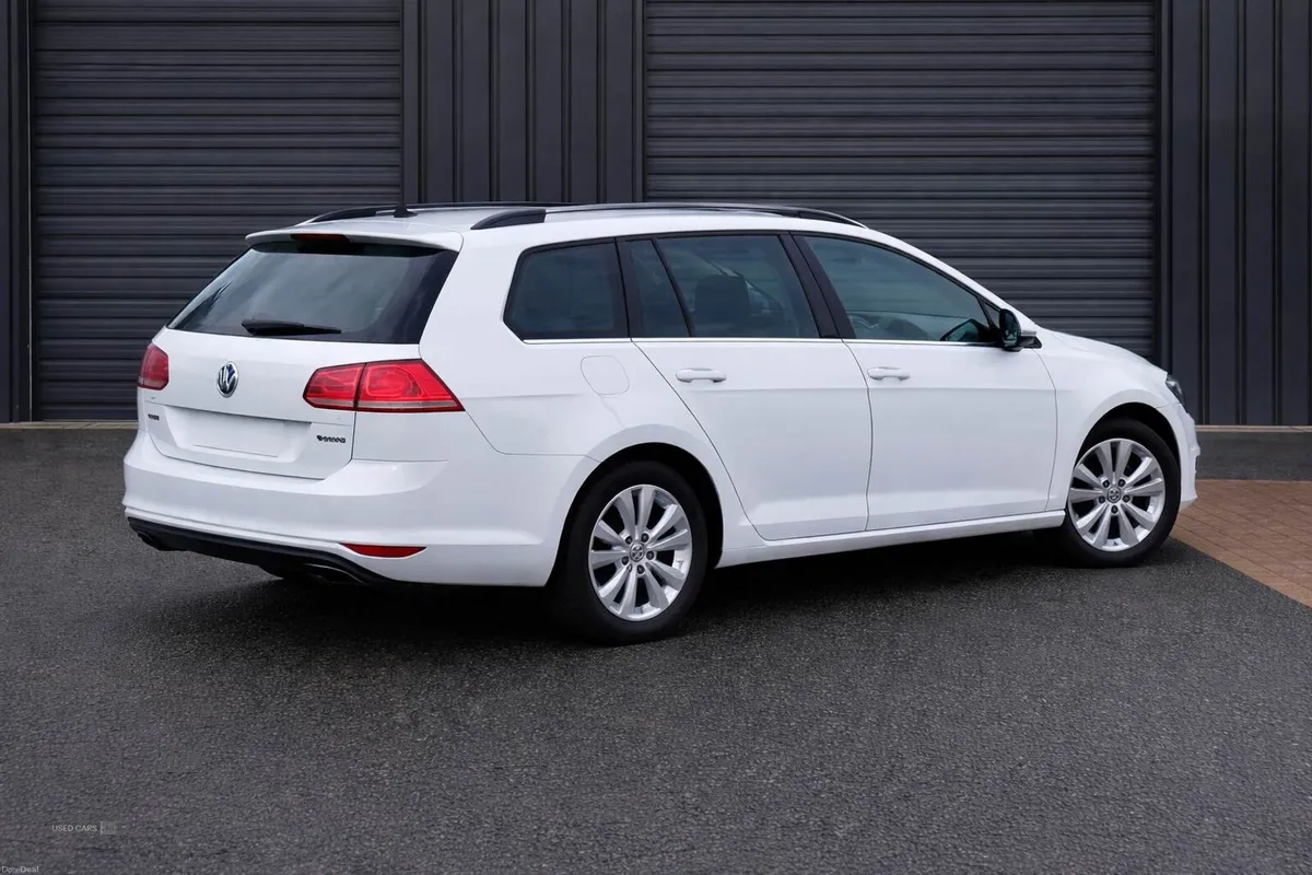 Volkswagen Golf 1.2 TSI BlueMotion Auto 5DR - Image 6