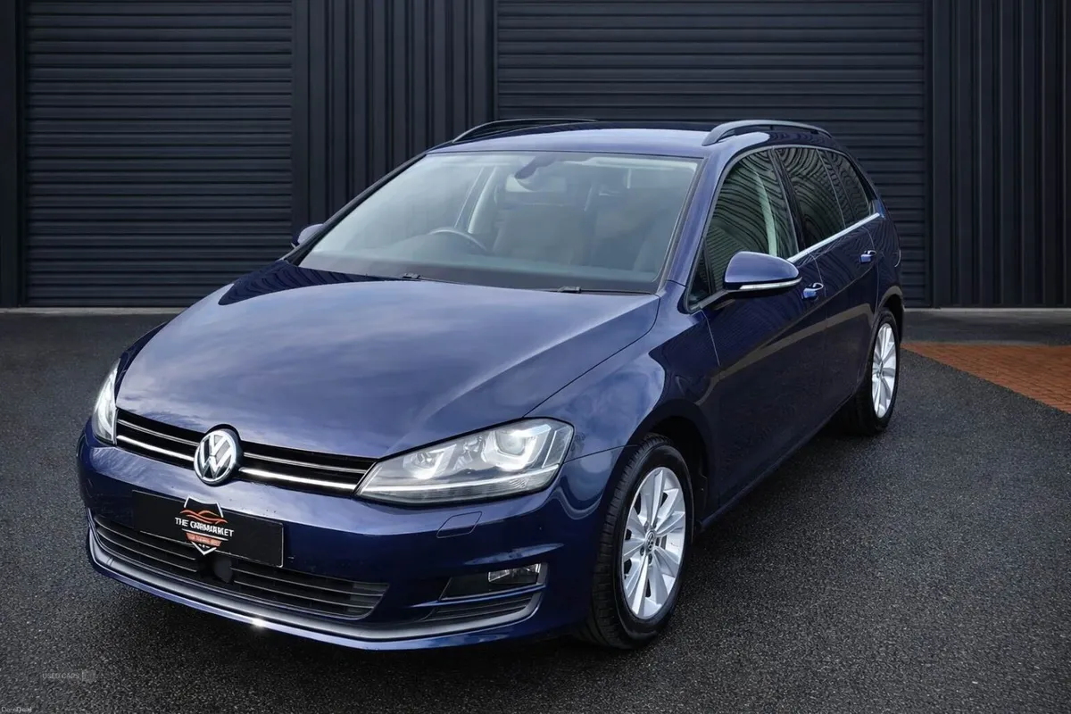 Volkswagen Golf 1.2 TSI Bluemotion Auto 5DR - Image 4