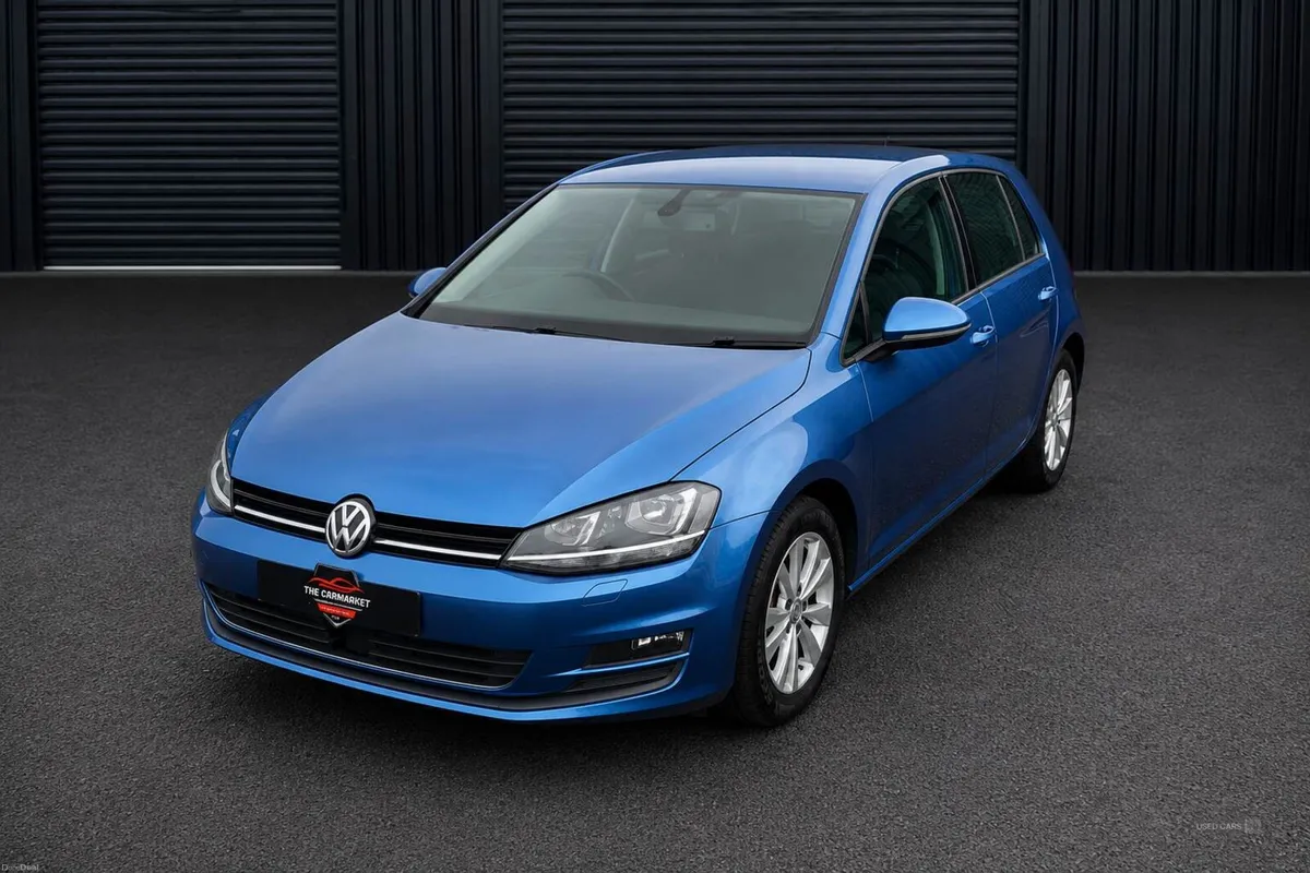 Volkswagen Golf 1.2 TSI Bluemotion Auto 5DR - Image 3