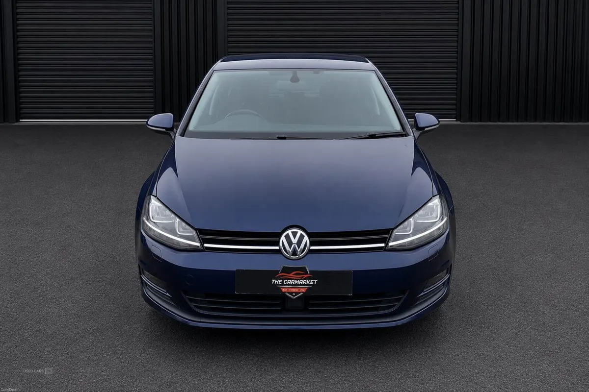 Volkswagen Golf 1.2 TSI Bluemotion Auto 5DR - Image 2