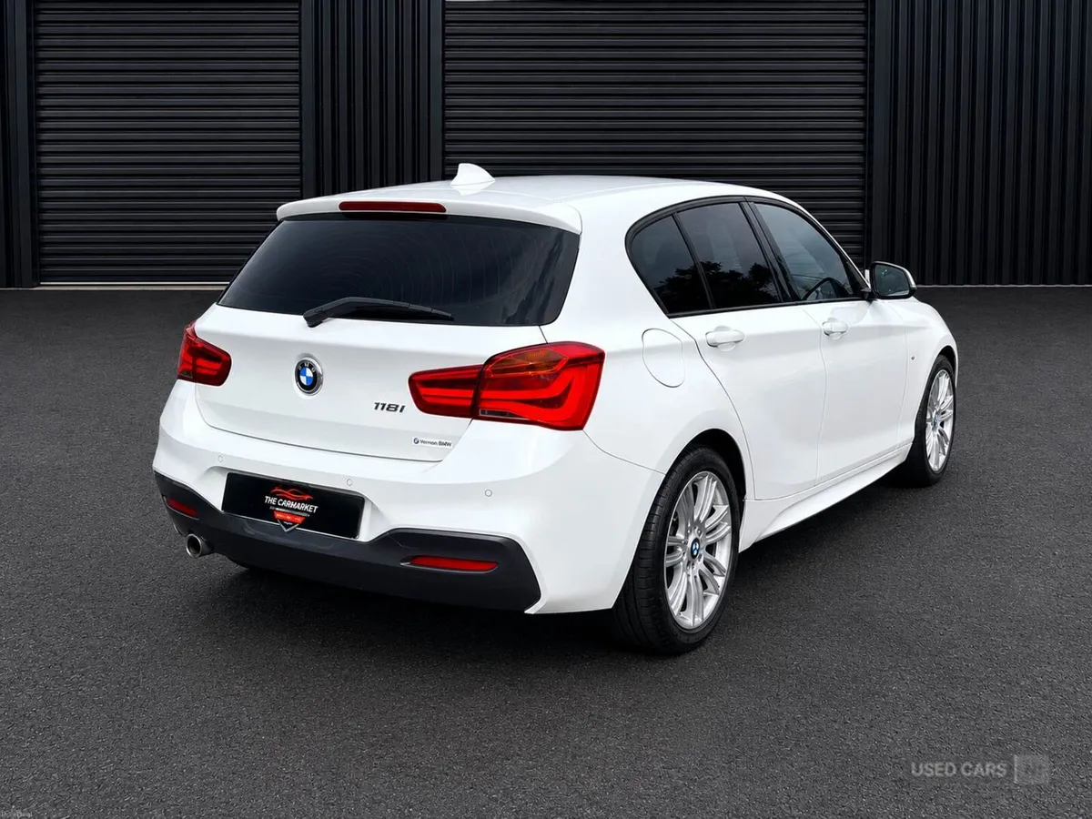 BMW 1-Series 1.5 118i M Sport Shadow Edition Euro - Image 5