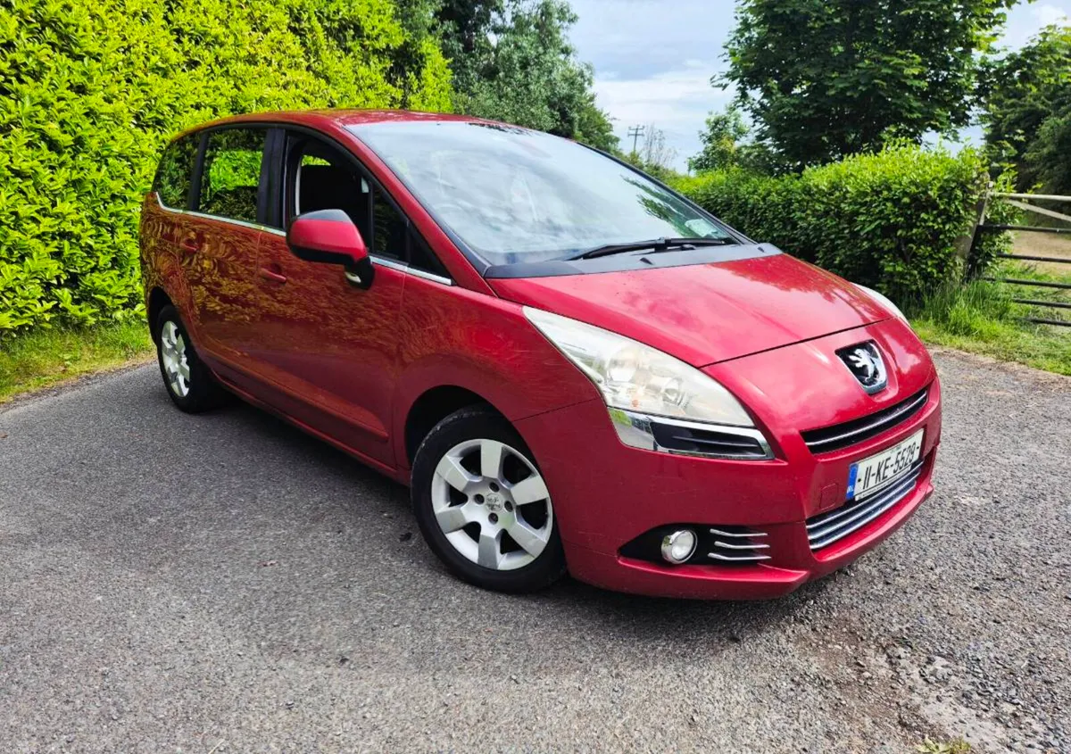 Peugeot 5008 - Image 1