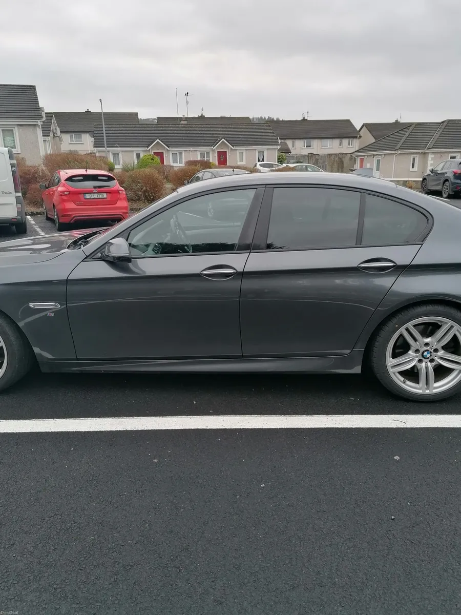 BMW 5-Series 2016 - Image 4