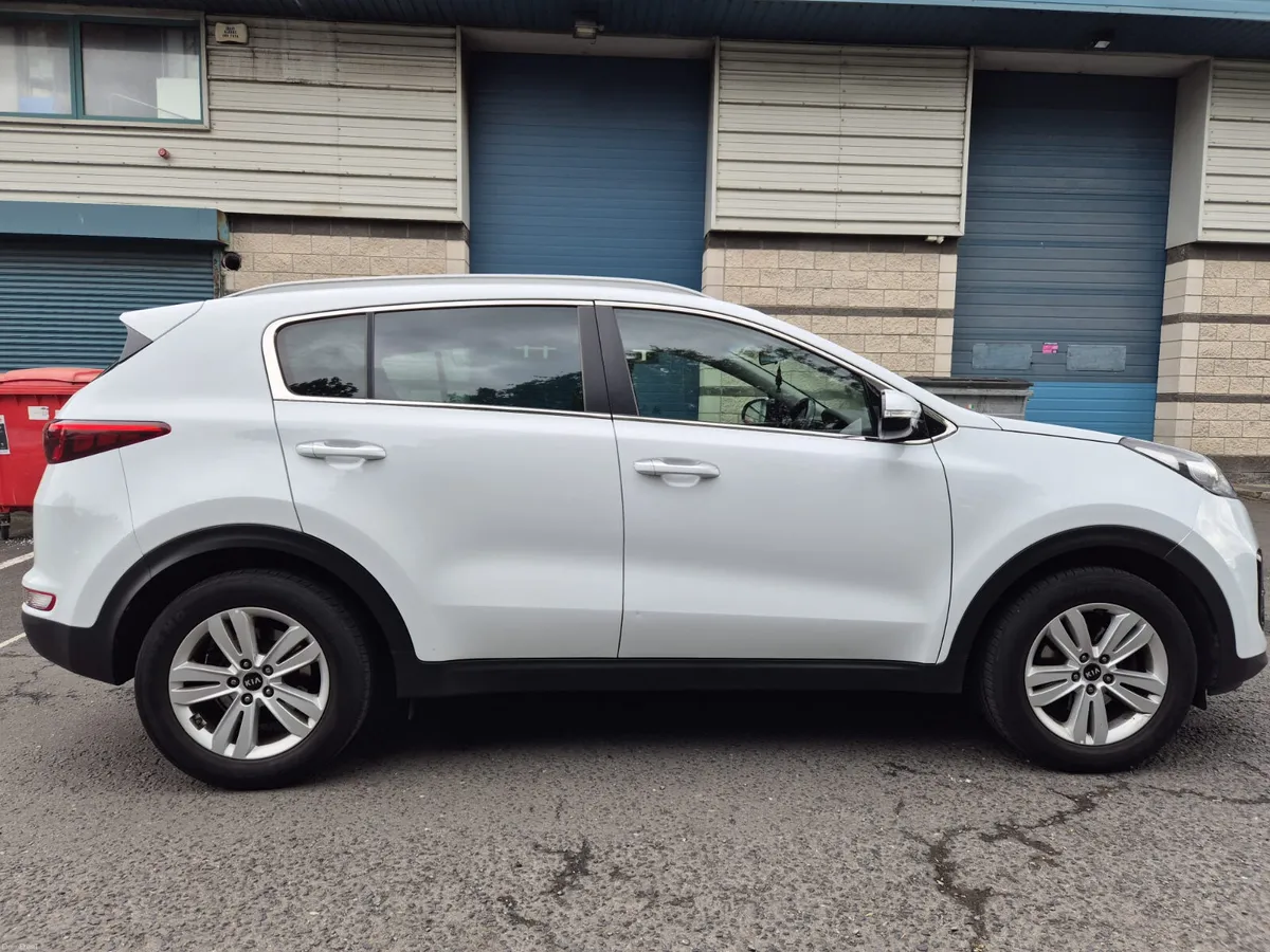 KIA SPORTAGE / 2017 / 1.7 DIESEL / MANUAL - Image 4