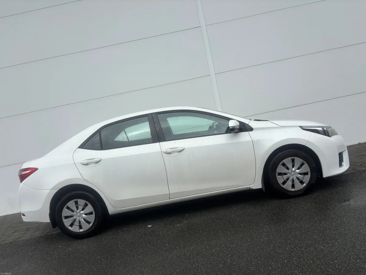 2015 TOYOTA COROLLA 1.4D FTSH NCT TAX - Image 4
