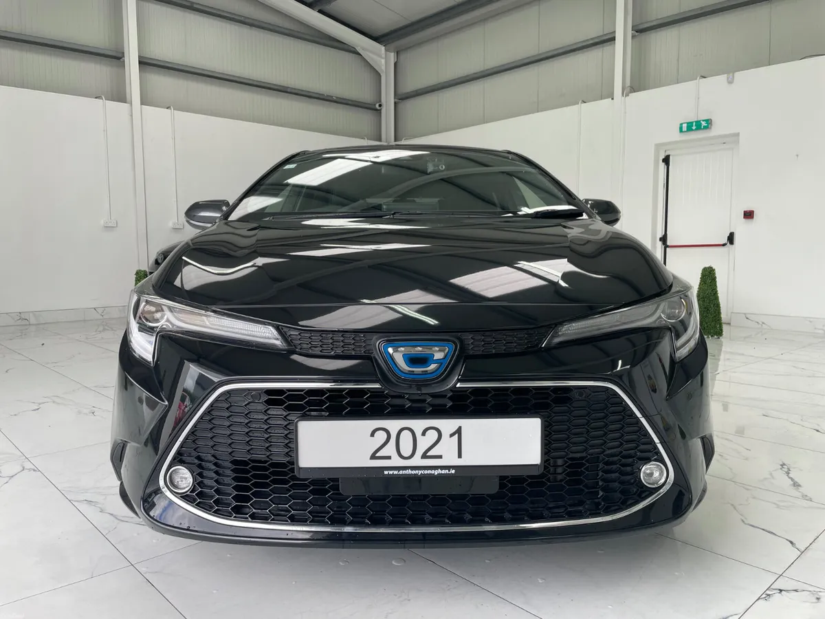 2021 Toyota Corolla Sol Touring Hybrid Auto - Image 6