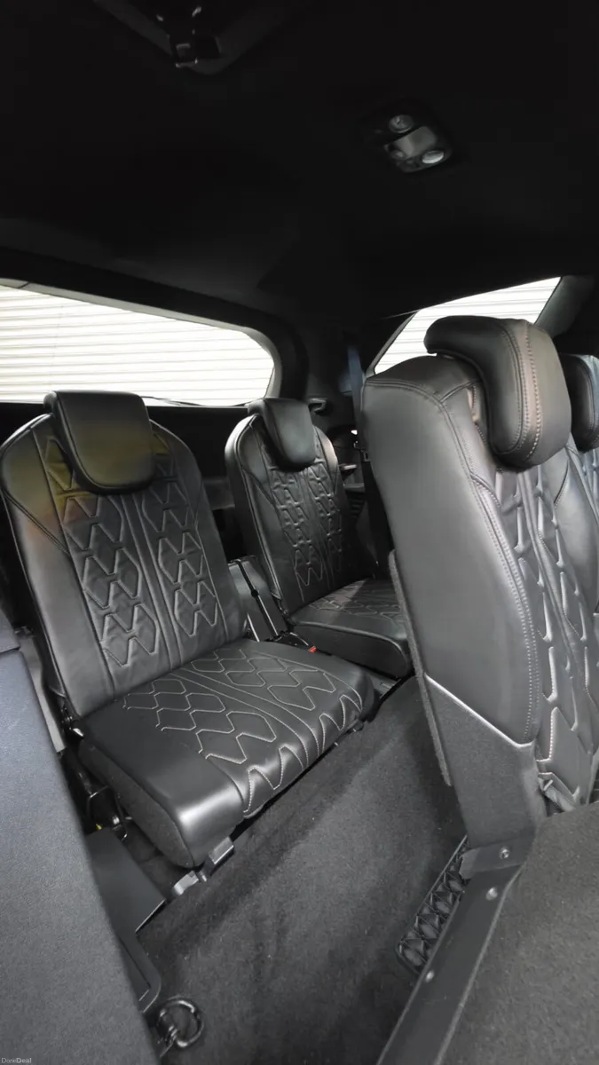 PEUGEOT 5008 GT MANUAL 7 SEATER - Image 2