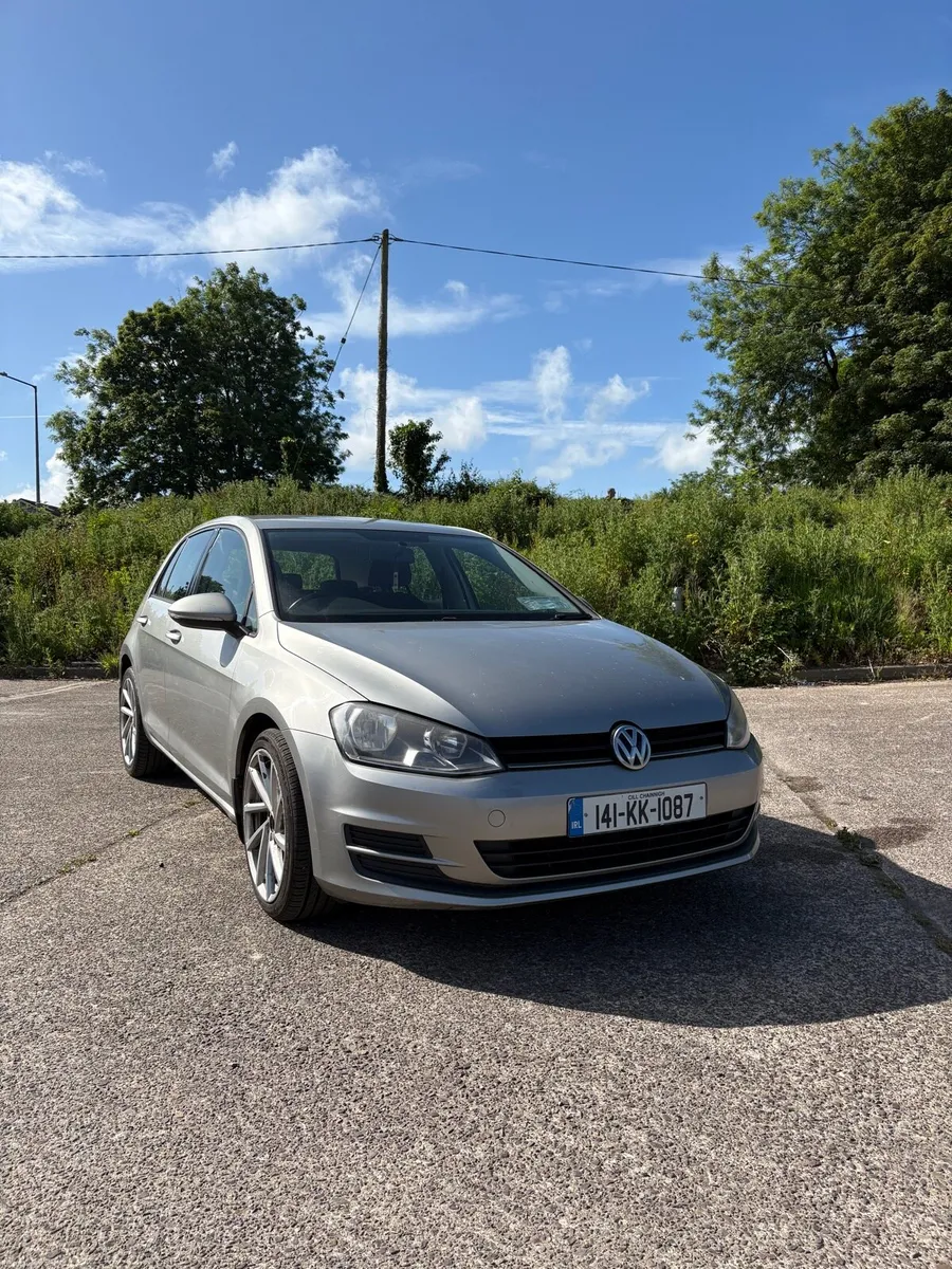 2014 Volkswagen Golf - Image 1
