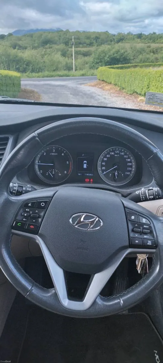 2018 Hyundai Tuscan 1.7D Executive low kms - Image 2