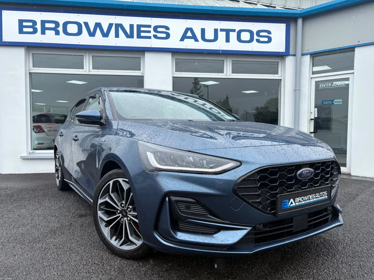 2023 (232) Ford Focus SZT-Line X Automatic - Image 4