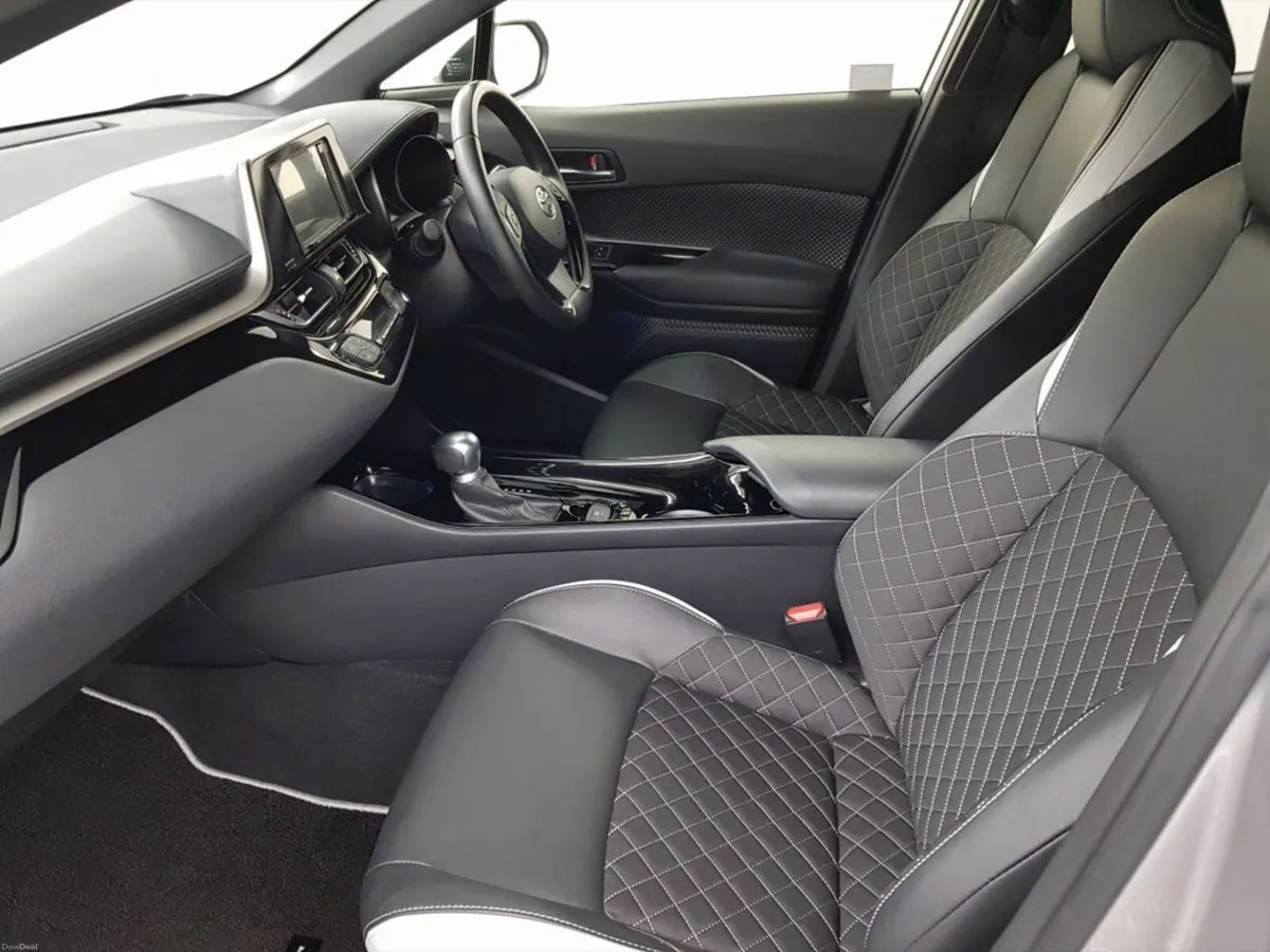 Toyota C-HR C-HR Hybrid Auto - Image 4