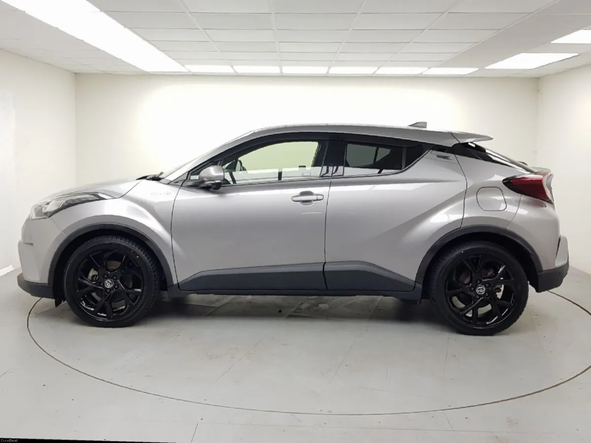 Toyota C-HR C-HR Hybrid Auto - Image 5