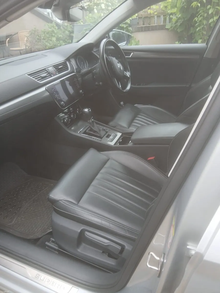 Skoda Superb - Image 3