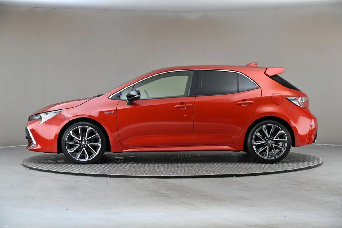 Toyota Corolla 1.8 Hybrid Sport  Auto  CarPlay  Re - Image 5