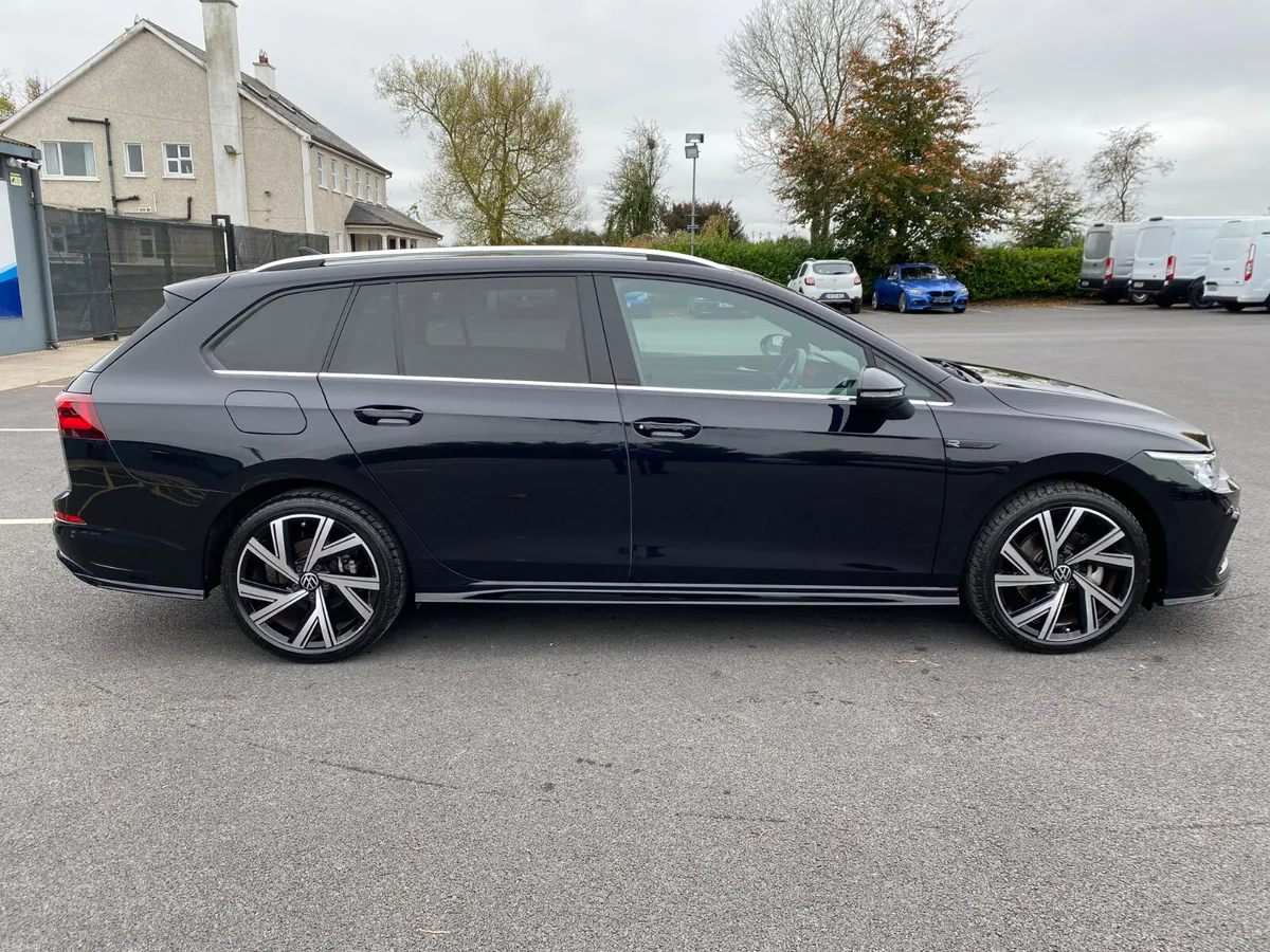 VOLKSWAGEN GOLF R-LINE DSG ESTATE 2.0 TDI 2024 - Image 4