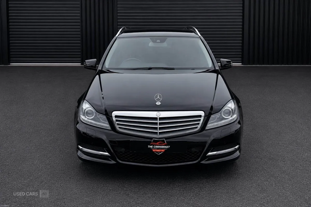 Mercedes-Benz C-Class 1.8 C180 BlueEfficiency Spor - Image 2