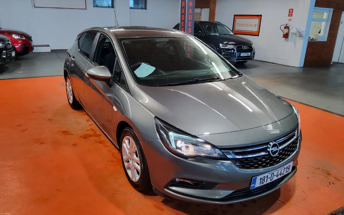 Opel Astra 2018 - Image 1