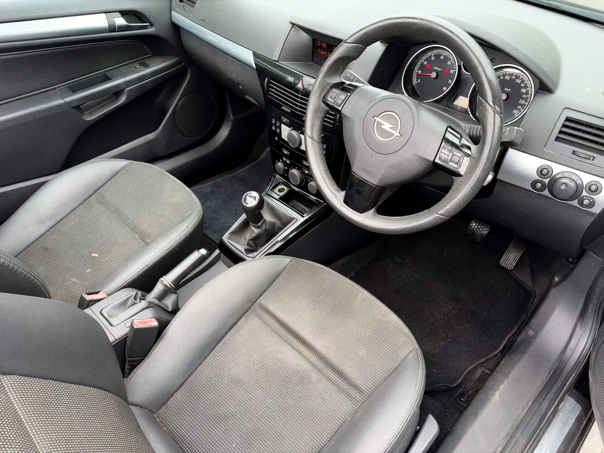 Opel Astra 2007 1.8 Petrol Cabriolet new nct 11/26 - Image 3