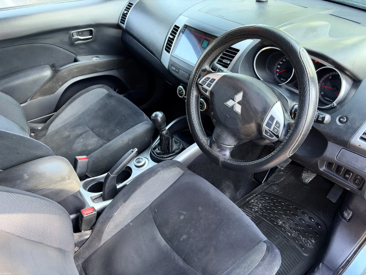 Mitsubishi Outlander 2010 2.0 Diesel new nct 2/27 - Image 2