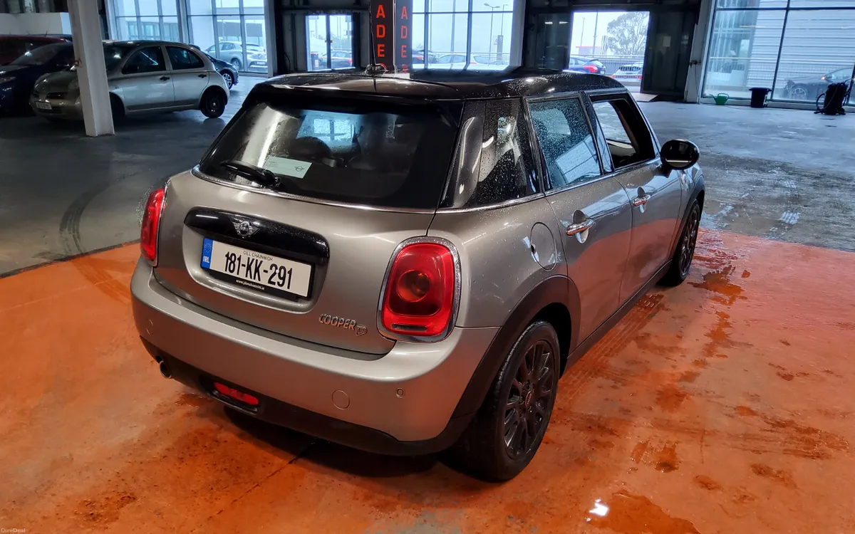 Mini Cooper 2018 - Image 3