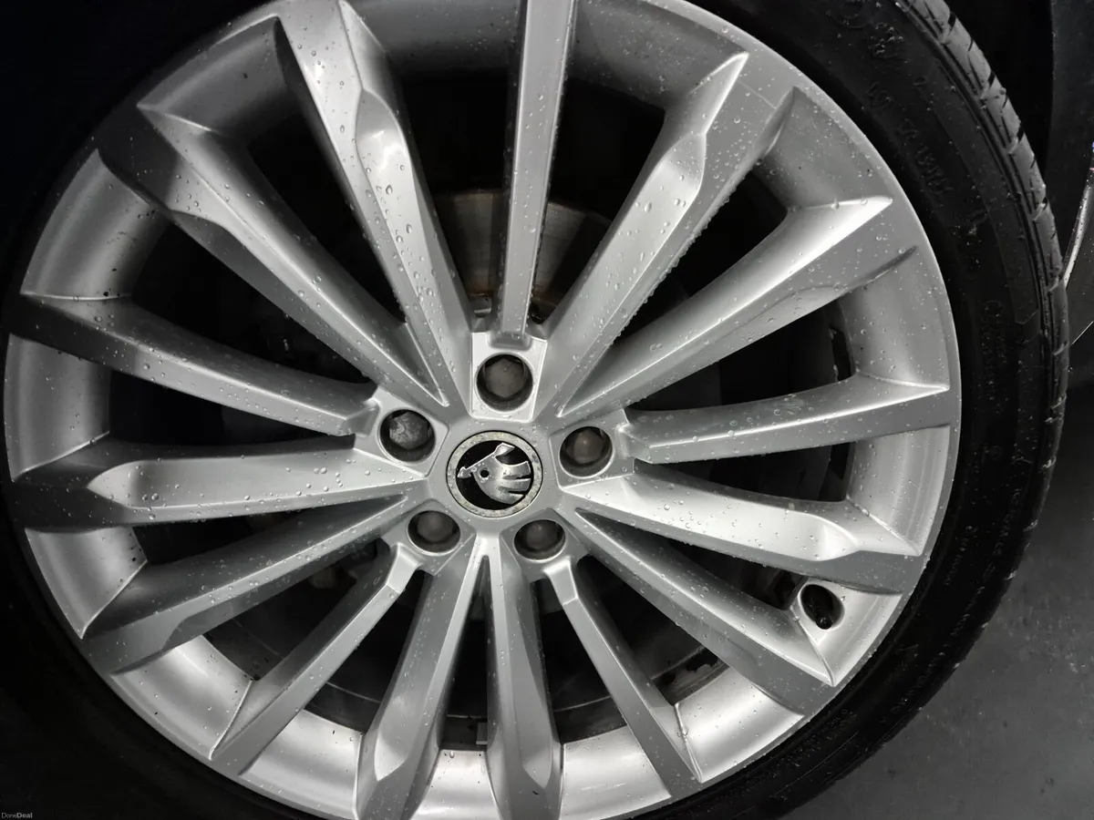 Skoda Superb 2016 - Image 3