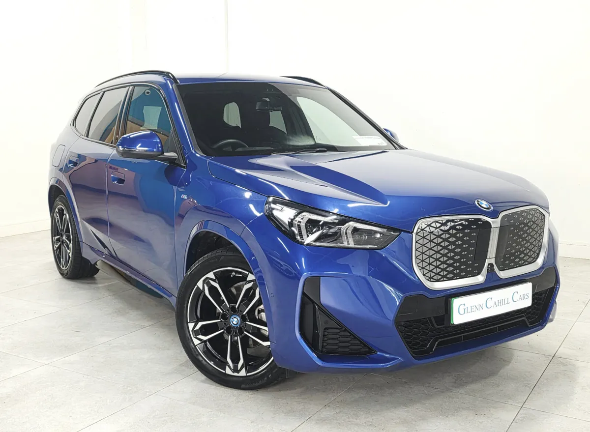 2025 BMW iX1 eDrive 65 kWh - Tech+ Pack - Image 1
