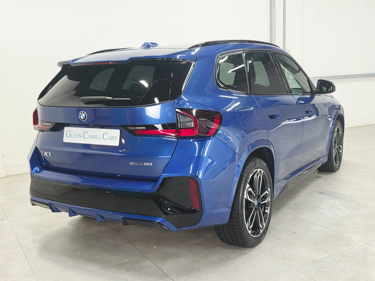 2025 BMW iX1 eDrive 65 kWh - Tech+ Pack - Image 6