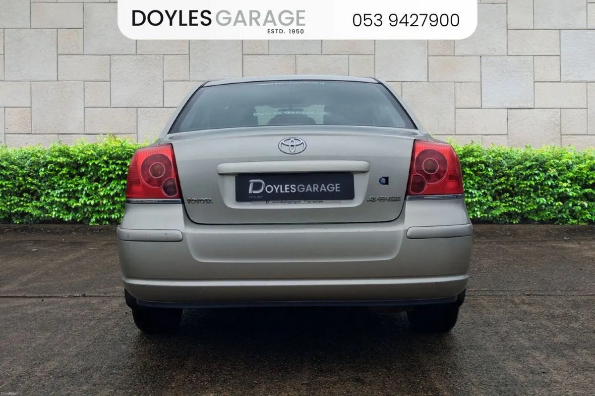 Toyota Avensis Aura 1.6 VVT-i Petrol *NO WARRANTY* - Image 3