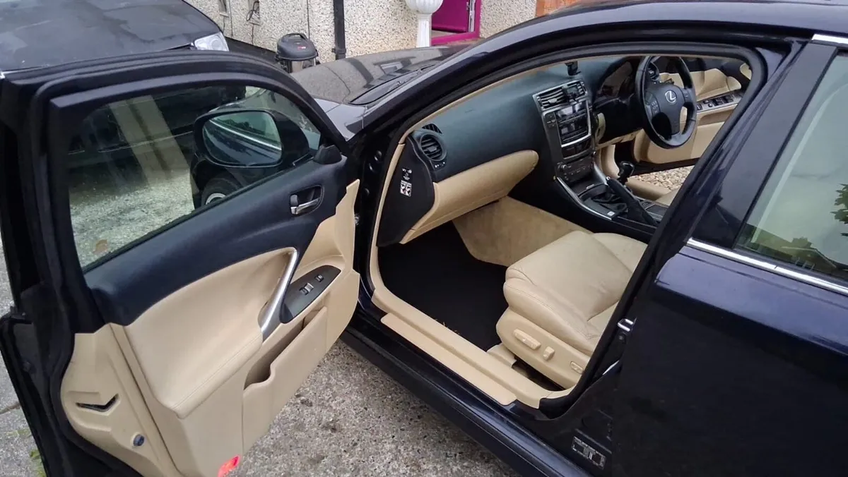 Lexus IS 2008 - Image 4