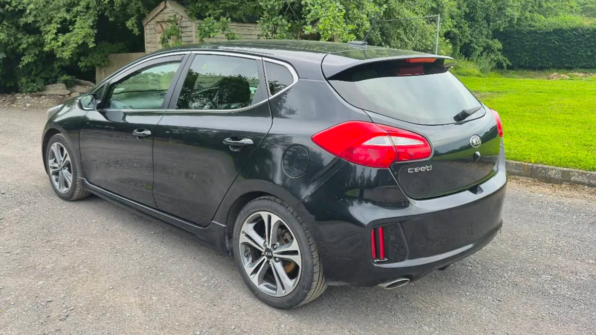 2016 Kia Ceed GT-Line 1.6 CRDi 134BHP - Image 3