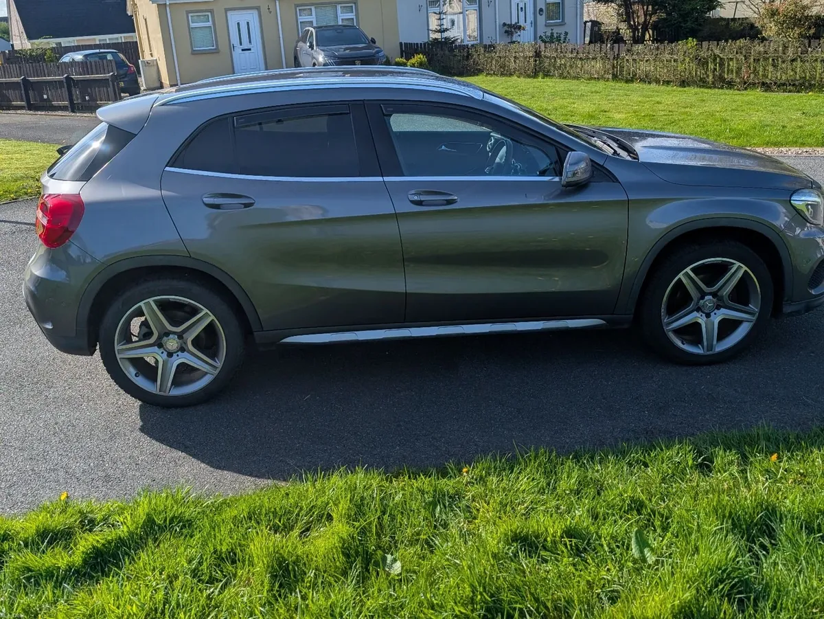 Mercedes-Benz GLA 2016 - Image 2