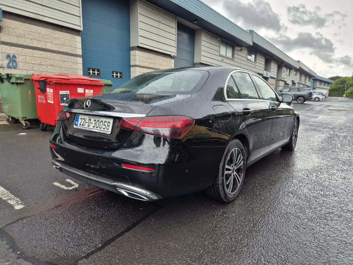 MERCEDES E-CLASS E220D/2022/2.0 DIESEL HYBRID/AUTO - Image 6