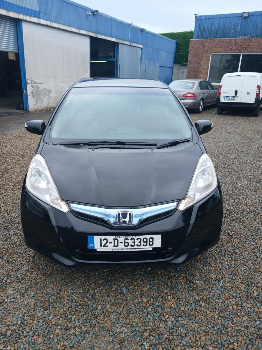 Honda Fit 2012 Automatic - Image 2