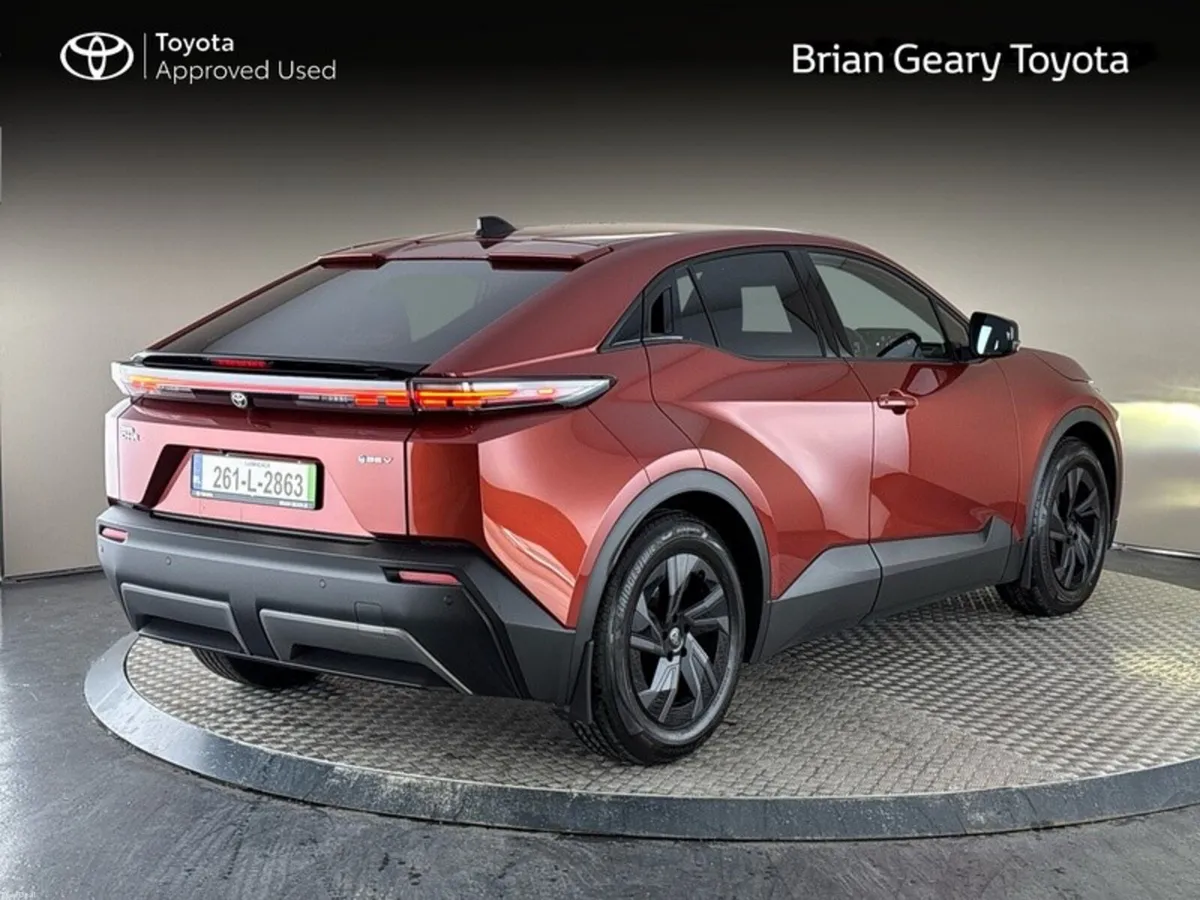 Toyota C-HR C-HR+ Sport Electric - Image 2